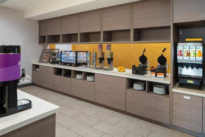 Breakfast area